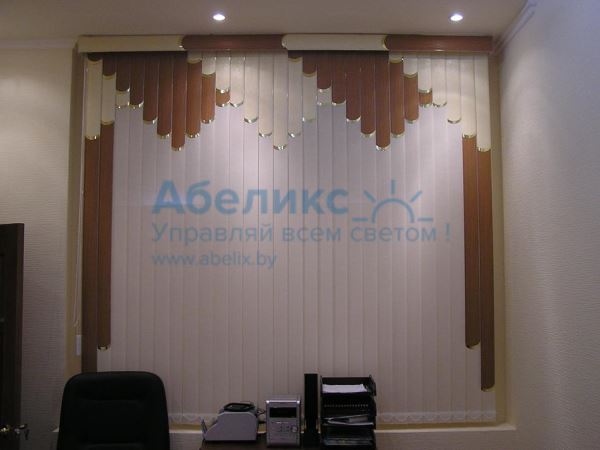 В проем